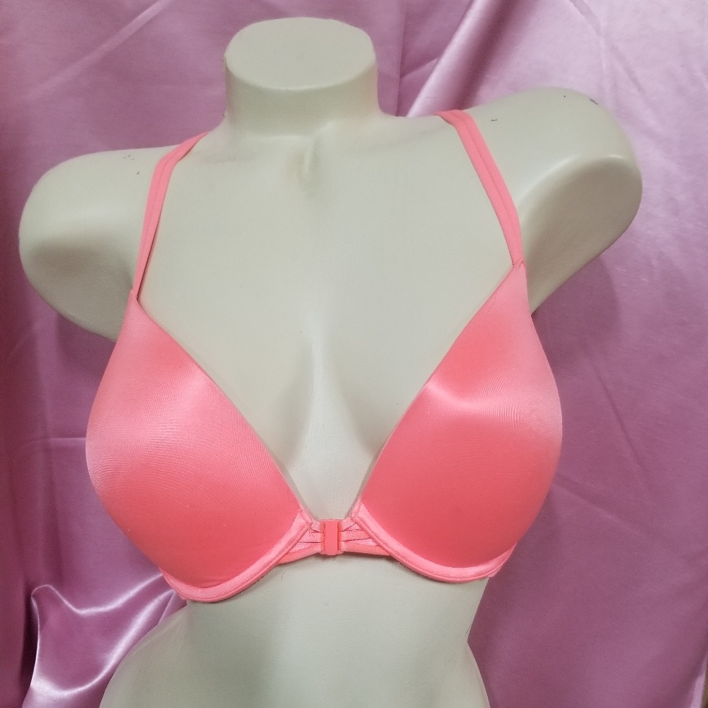 Victoria's Secret Very Sexy Push Up Bra 32DDD
